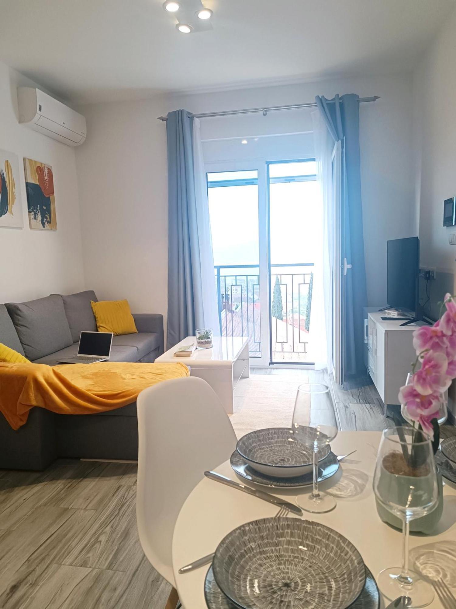 Eden apartments Tivat Exterior foto
