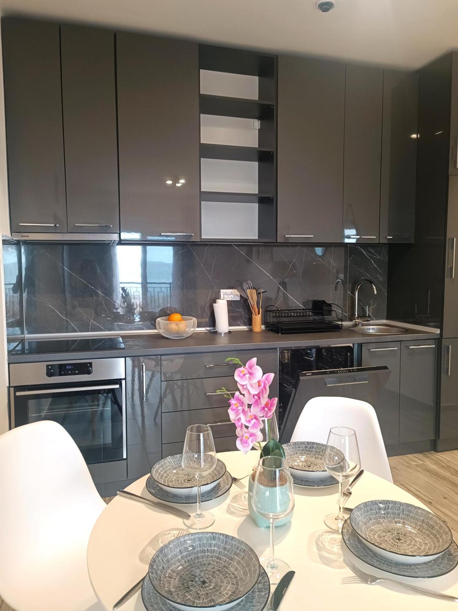 Eden apartments Tivat Exterior foto